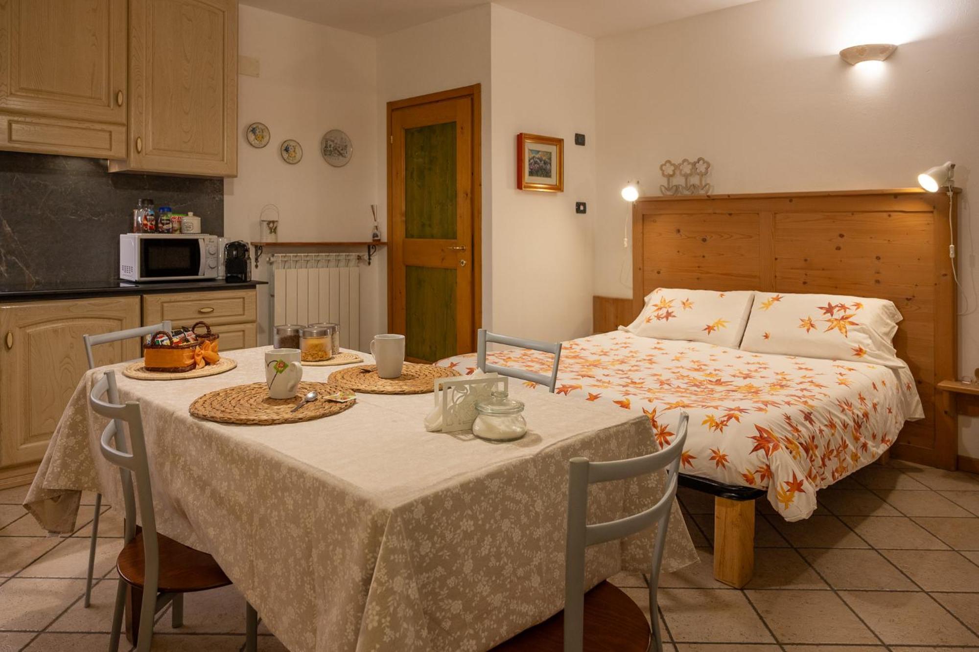Baita De Eliseo B&B Valdisotto Kültér fotó