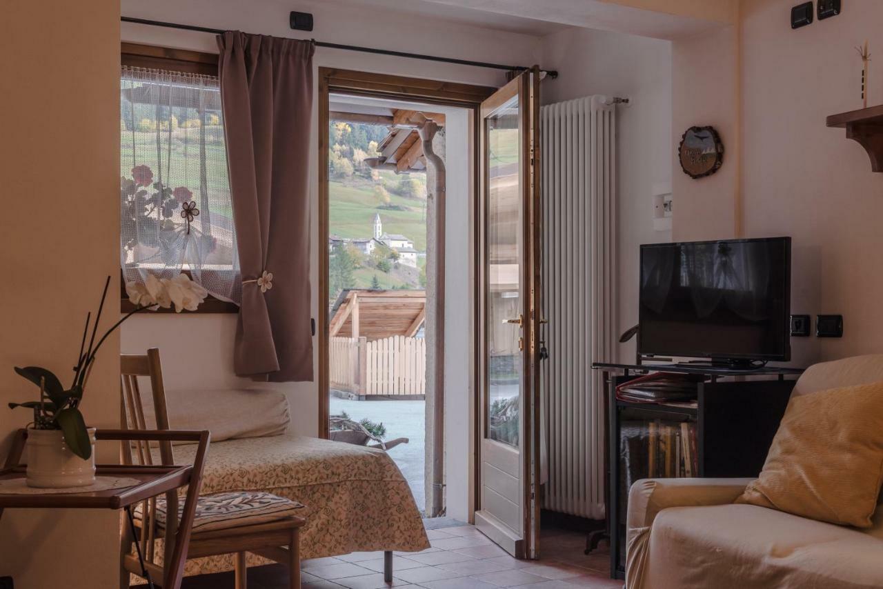 Baita De Eliseo B&B Valdisotto Kültér fotó
