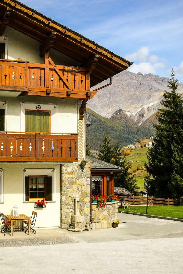Baita De Eliseo B&B Valdisotto Kültér fotó